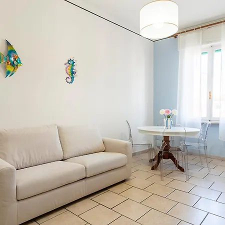 Guesthost - Bright & Comfortable Apartamento *