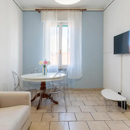Guesthost - Bright & Comfortable Livorno